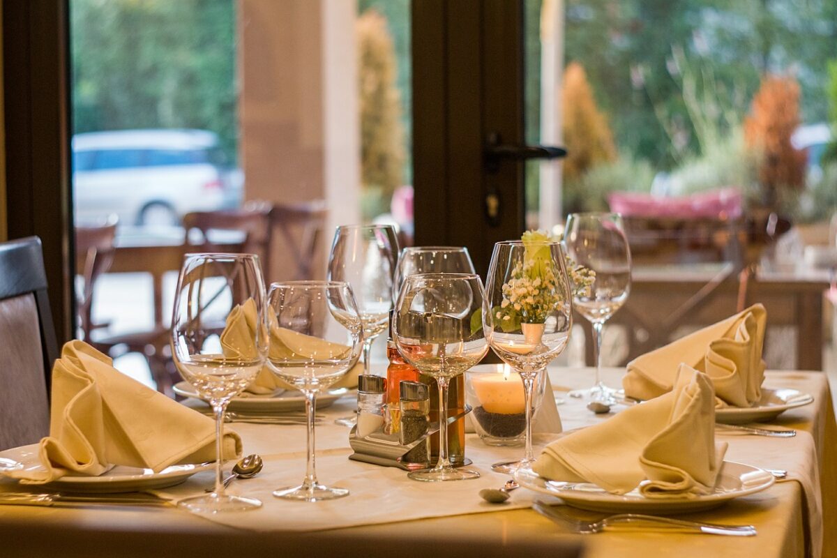 Acron Restaurant Brasserie Fouquet Fete Victoire Premier Tour