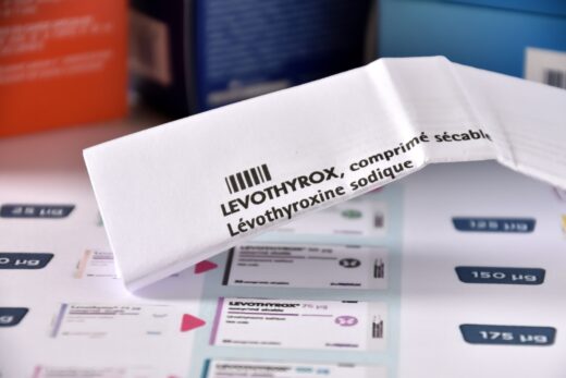 levothyrox-la-procedure-judiciaire-merck-enquete